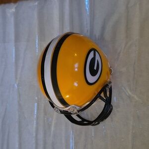Riddel mini helmet  new Green Bay Packers Gently Displayed used.